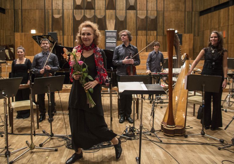 Kaija Saariaho po koncerte Quasars Ensemble pod taktoukou Ivana Buffu 10.11. 2013 , foto Peter Brenkus