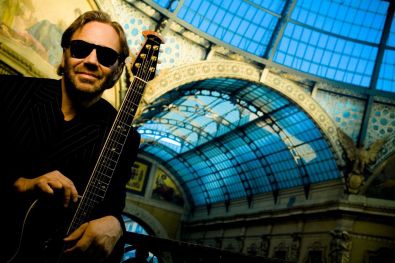 Al Di Meola