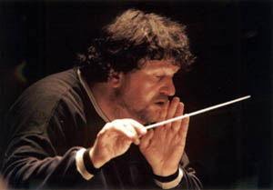 Host Pražského jara: London Sinfonietta a Oliver K