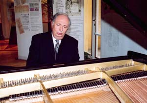 Ivan Klánský - noblesní pianista a fanatik čísel