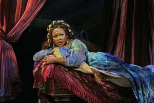 Denyce Graves jako Dalila, foto Ken Howard/San Diego Opera