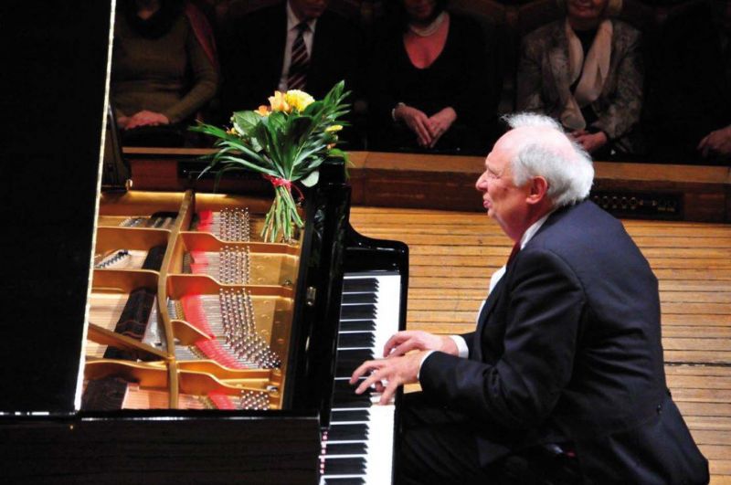 Standing ovation pro Ivana Klánského, foto Zdeněk Chrapek