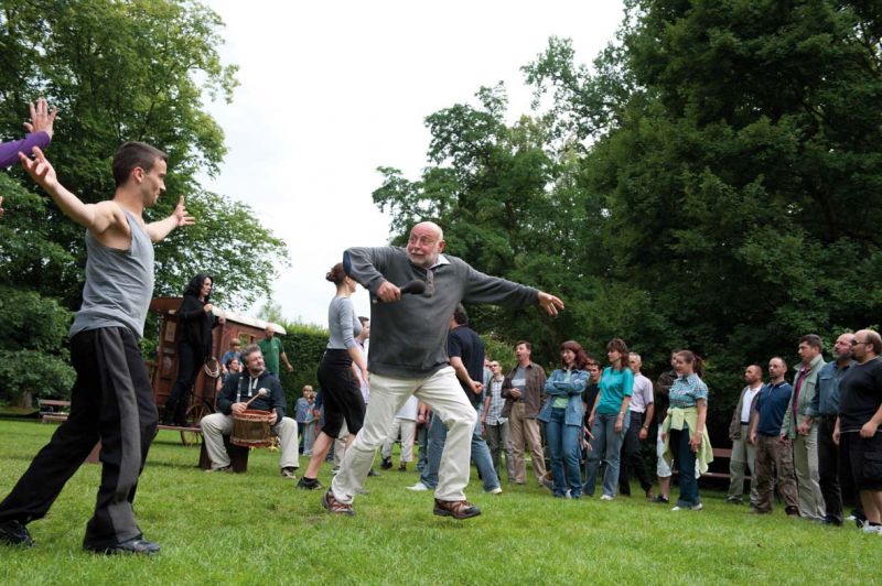 Uvědomoval jsem si, že mne zpěv může jednou opustit, a proto jsem se věnoval i režii