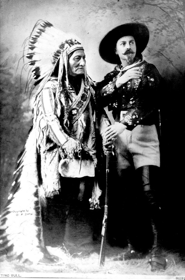Náčelník Sitting Bull a Buffalo Bill, fota archiv Muzea A. Dvořáka