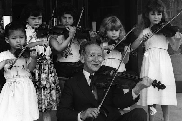 Shinichi Suzuki s dětmi