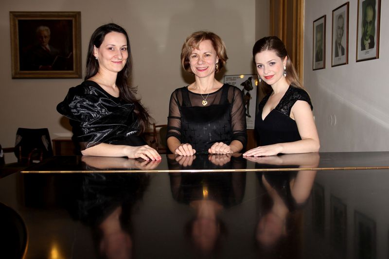 Jana Tajovská Krajčovičová, Marta Vašková a Marta Reichelová