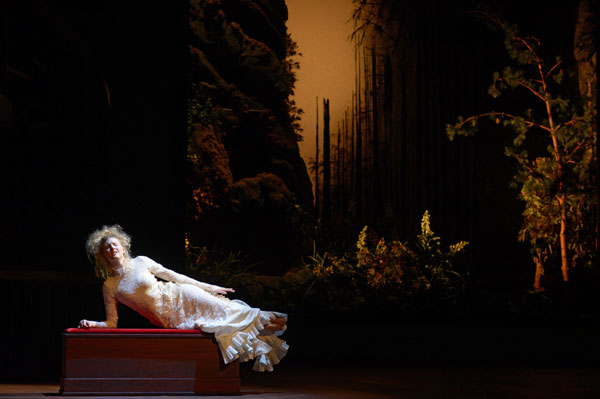 Rusalka v Oper Frankfurt, foto Barbara Aumüller