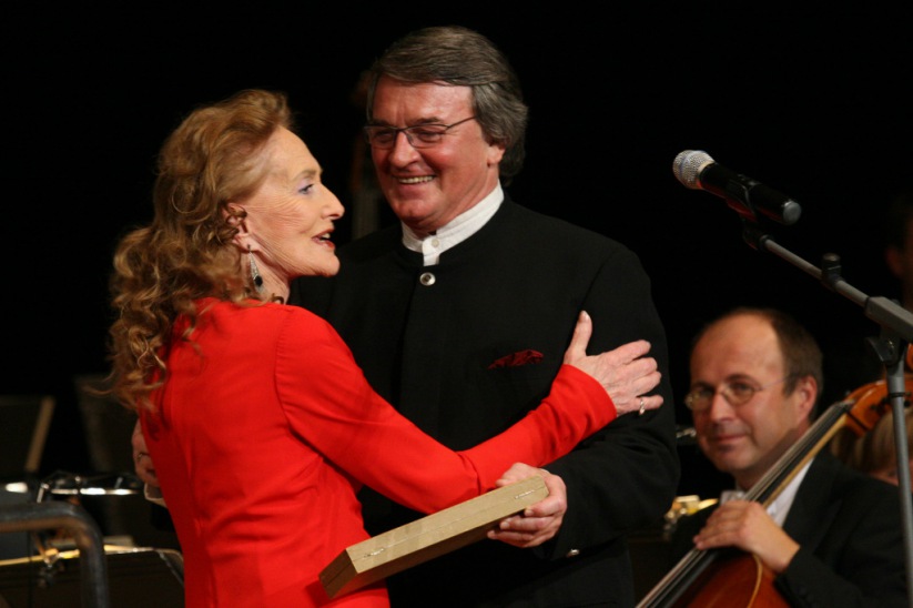 Soňa Červená a Vlastimil Harapes, foto FHK