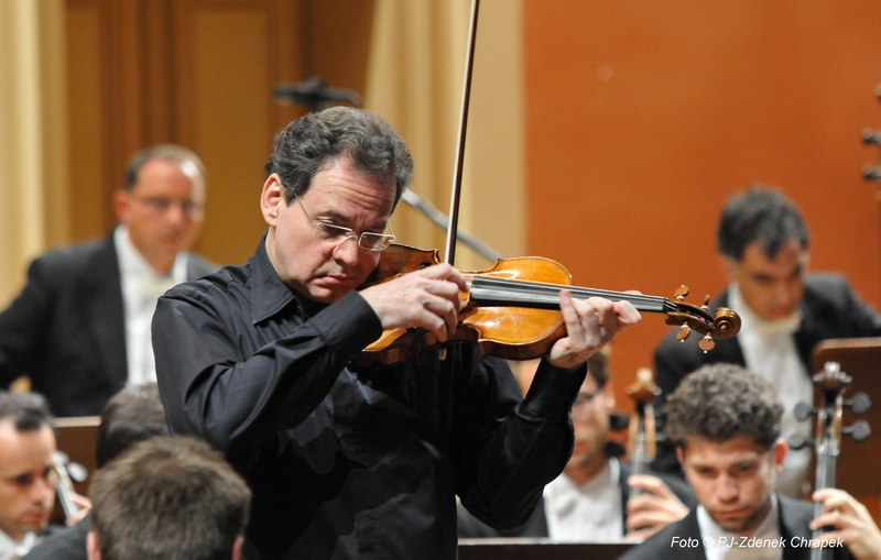 Christian Altenburger a Orchester Wiener Akademie, foto Pražské jaro/Zdeněk Chrapek