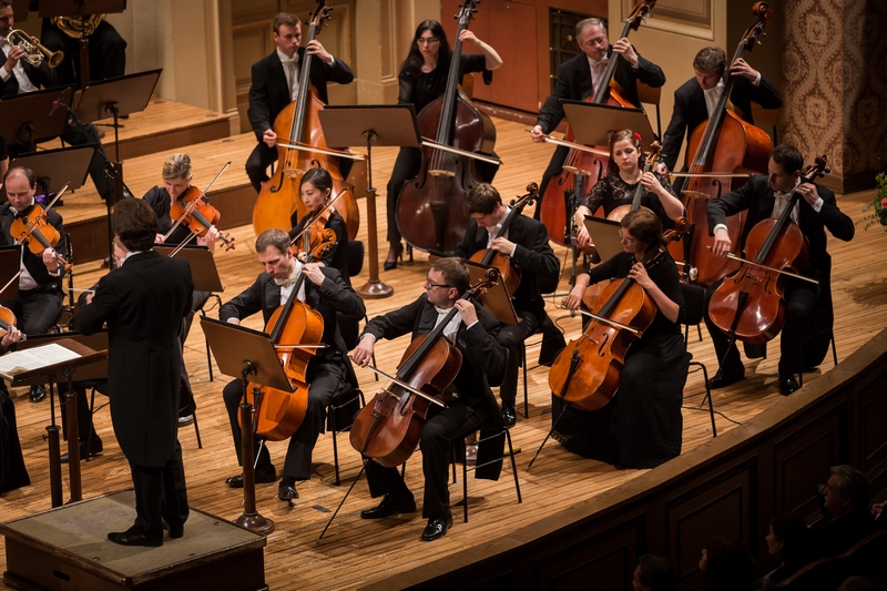 Jakub Hrůša a PKF - Prague Philharmonia, foto Morris Media