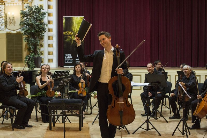 Kristaps Bergs se souborem Sinfonietta Bratislava, foto Peter Brenkus