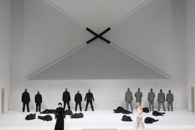 South Pole, foto Wilfried Hösl/ Bayerische Staatsoper