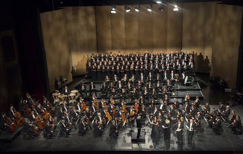 Provedení Beethovenovy Symfonie č. 9, Berlínská filharmonie a Pražský fiharmonický sbor, foto Monika Rittershaus