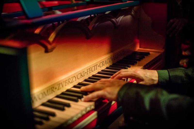 Sławomir Zubrzycki a viola organista, foto Jiří Chlumský