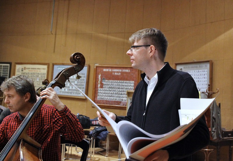 Na zkoušce s orchestrem ND, foto Hana Smejkalová