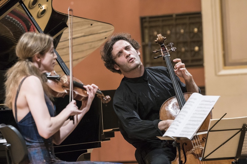 Vilde Frang a Nicolas Altstaedt, foto Petra Hajská