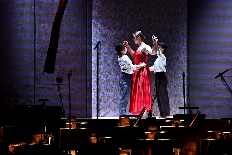 Holektiv a Filharmonie Hradec Králové, foto Patrick Marek