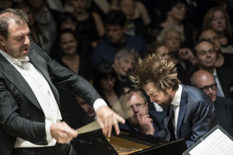 Daniele Gatti a Daniil Trifonov, foto Petra Hajská