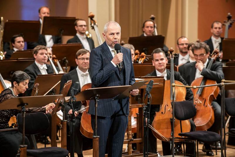 Marek Eben a orchestr, foto Petra Hajská