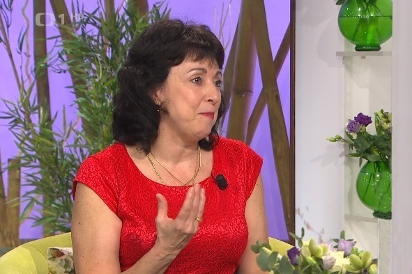 Taťána Vejvodová, foto ceskatelevize.cz/ivysilani/1148499747-sama-doma
