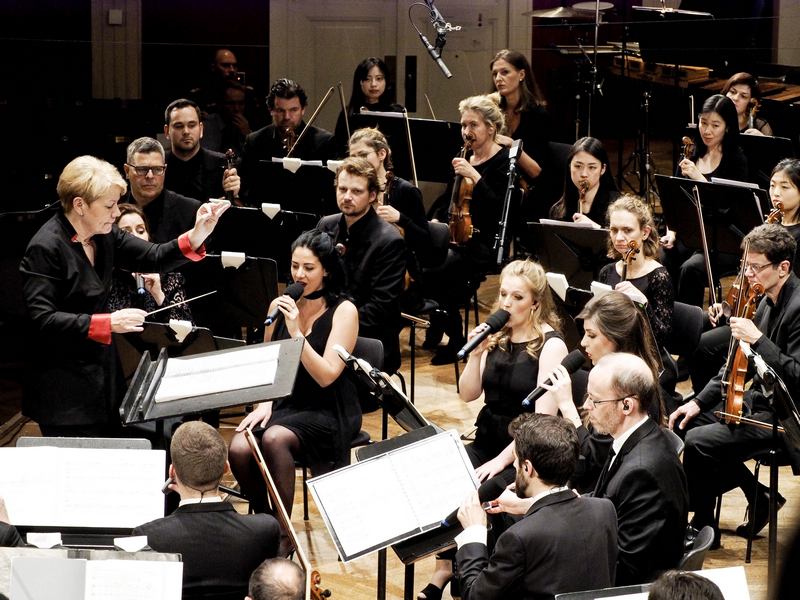 Marin Alsop a RSO Wien, foto Armin Bardel