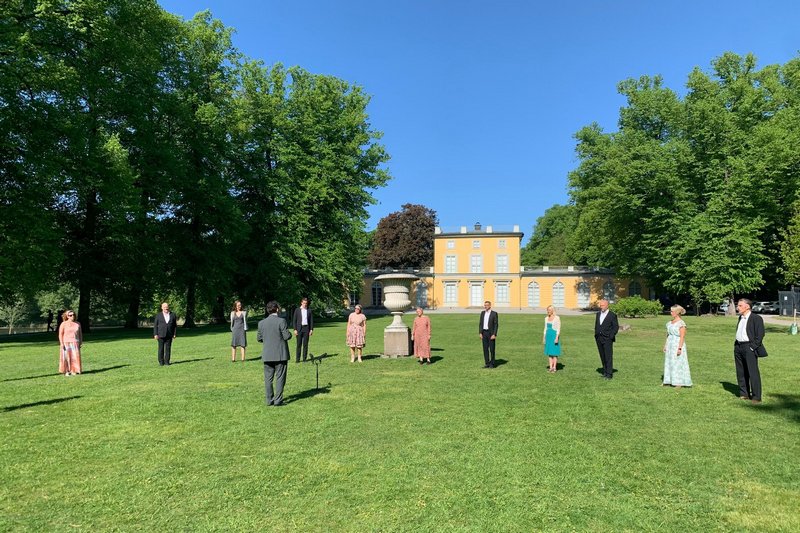 Přípravy na digitální verzi tradičního koncertu Švédské královské opery ke státnímu svátku 6. června v parku Haga, foto Kungliga Operan