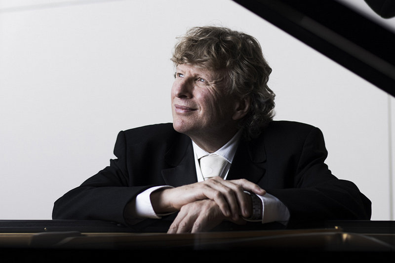 Piers Lane, foto Benjamin Ealovega