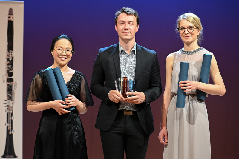 Yung-Yuan Chiang, Lilian Lefebvre, Anna Sysová, foto Ivan Malý