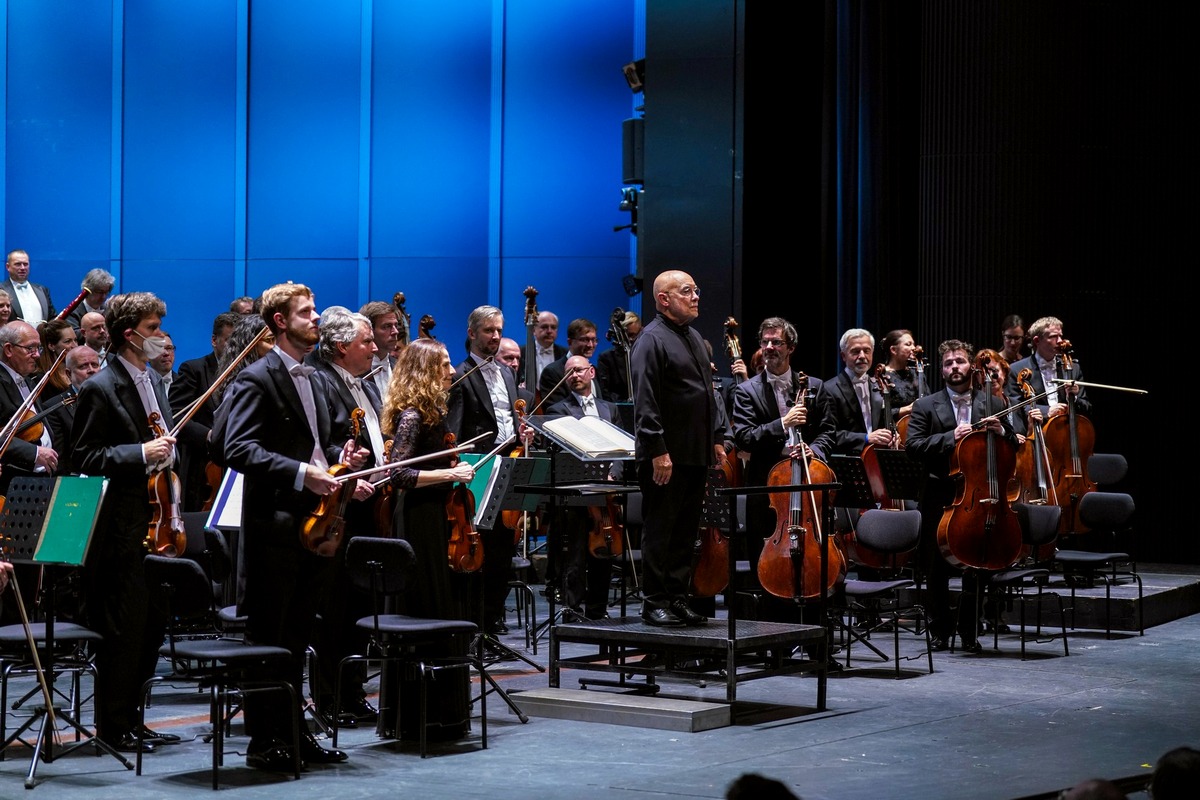 Filharmonie Brno, Dennis Russell Davies, foto Jakub Joch