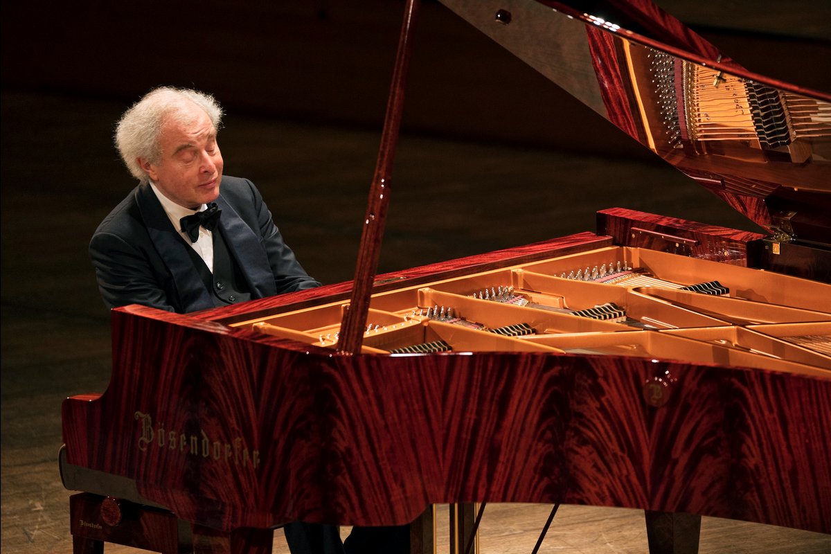 Sir András Schiff, foto Lukas Beck