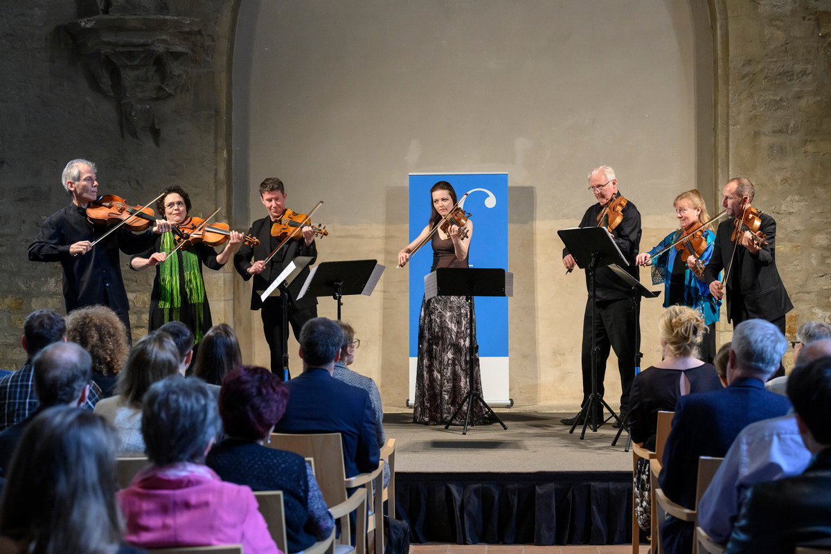 Garth Knox, Tabea Zimmermann, Pavel Nikl, Kristina Fialová, Lars Anders Tomter, Cynthia Phelps, Antoine Tamestit, foto Petra Hajská