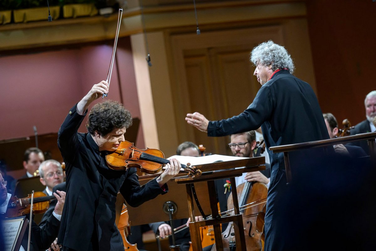 Augustin Hadelich, Semjon Byčkov, foto Petra Hajská
