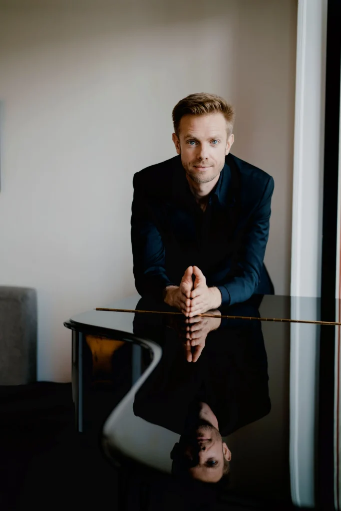 Andrew von Oeyen / Foto: Marco Borggreve