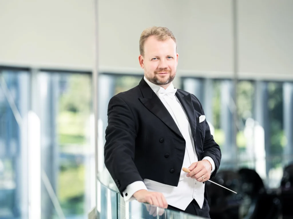 Šéfdirigent Robert Kružík / Foto: Dominik Bachůrek