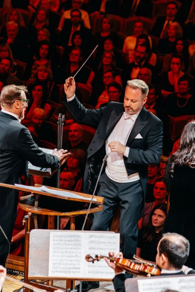 Robert Jindra se Symfonickým orchestrem Českého rozhlasu / Foto: Matěj Komár